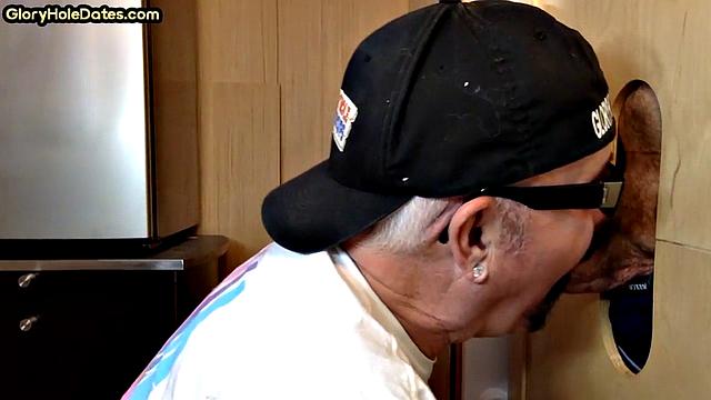 Gloryhole amateur DILF sucks with his hungry mouth