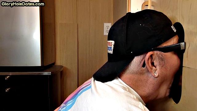 Gloryhole amateur DILF sucks with his hungry mouth