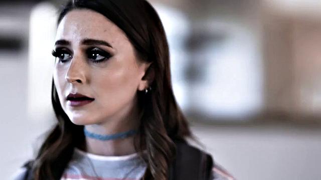 Horny brunette MILF & IR couple have a wild 3some in the living room