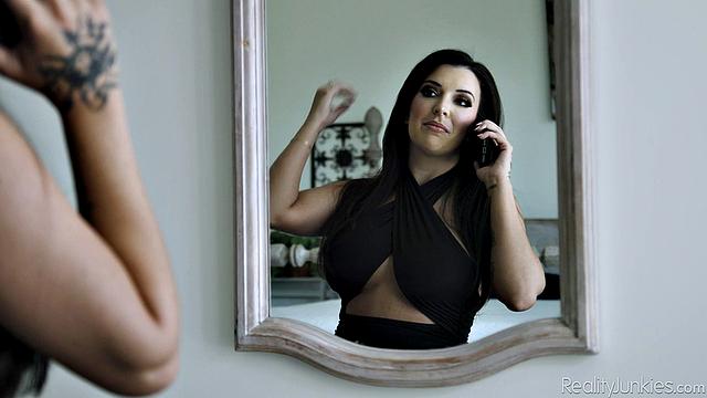 My Wife Gave Me a Hall Pass 2 - Scene 1 - Link