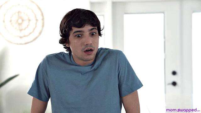 мачехи устали от скуки и устроили обмен сыновьями - семейный угар