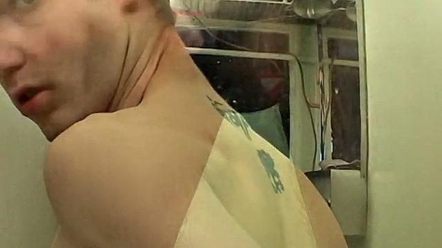 Kaleb&amp;amp;#039;s Hot Shower! - Kaleb Scott