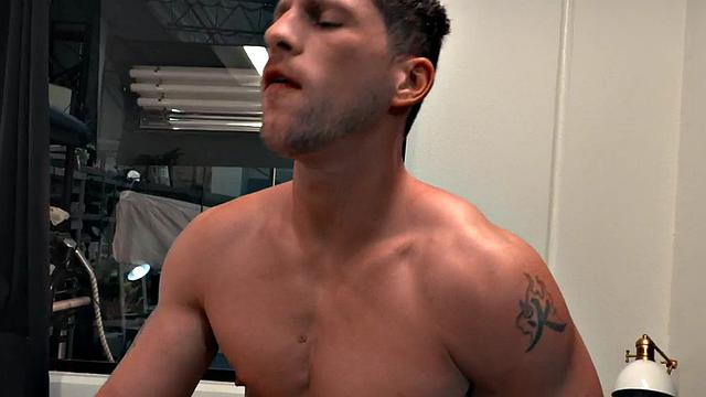 Cleaning stud fucked by athletic boss in office