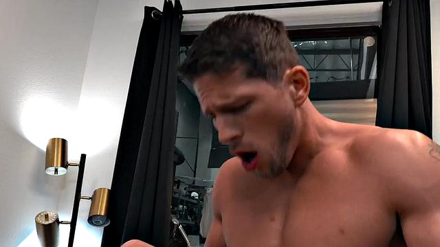 Cleaning stud fucked by athletic boss in office