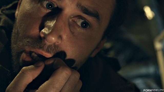 Одержимый фанат трахает Аву Аддамс после долгой слежки