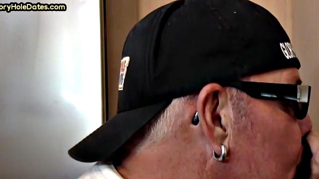 Homemade cocksucking DILF sucks cock in gloryhole video