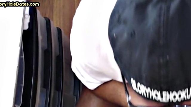 Homemade cocksucking DILF sucks cock in gloryhole video