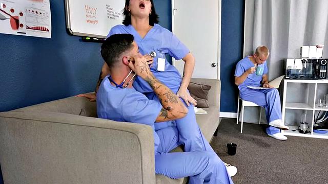 TS nurse gets bareback from colleague with facial ending