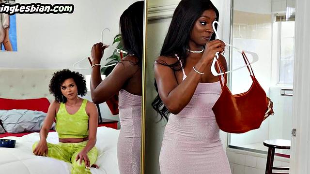 Black BFFS go les tribbing n facesitting before going out