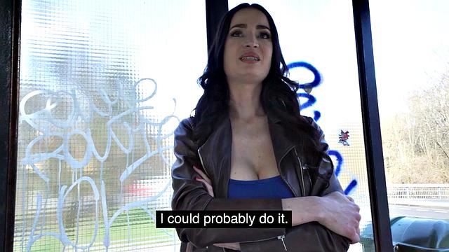 Cutie gives blowjob to stranger