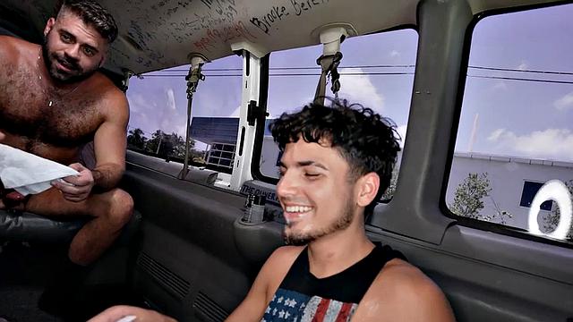 Real amateur tasting gays bum