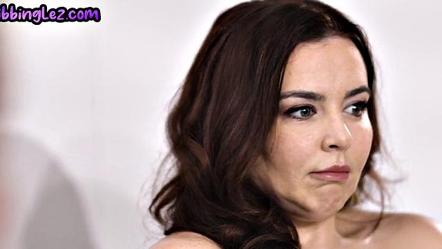 Lesbian busty MILF facesits babe in 3some after pussylicking