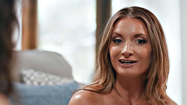 GIRLSWAY - MILF Silvia Saige Rewards Stepdaughter Liz Jordan For Saving Her During Simulation