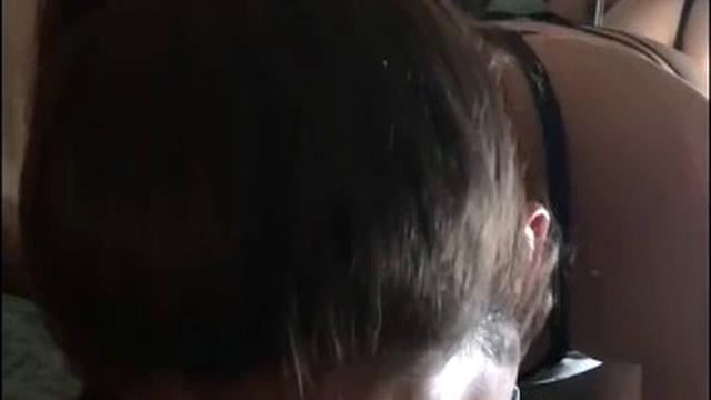 Girlfriend teaching how to blowjob