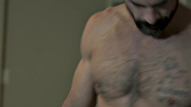 Горячий домашний отсос с глубоким минетом и большим хуем