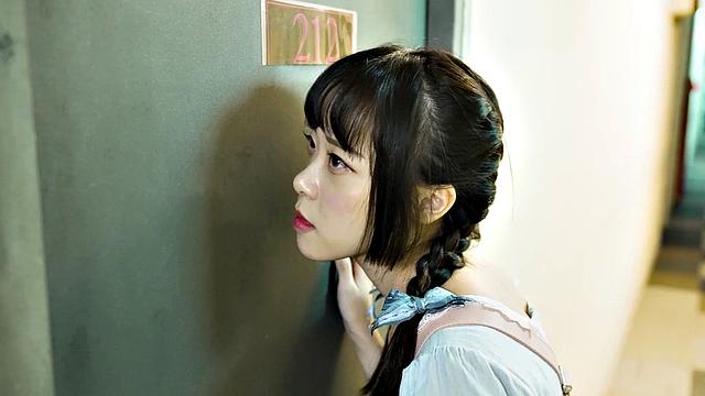 Jojo visits and fucks a friend in hopes of catching it