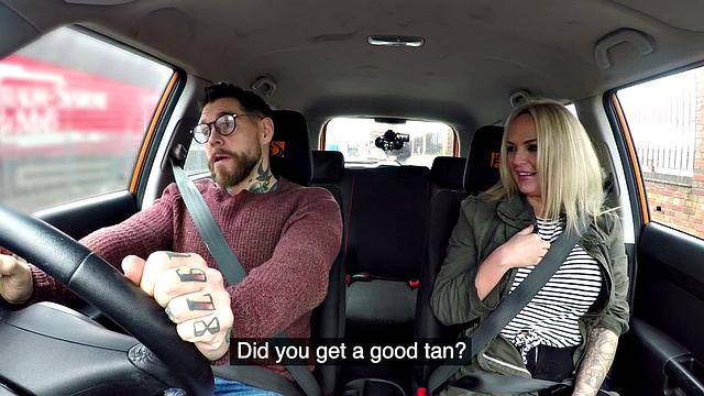 Busty tattooed MILF publicly pussyfucked outdoor in the car