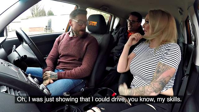 Busty tattooed MILF publicly pussyfucked outdoor in the car