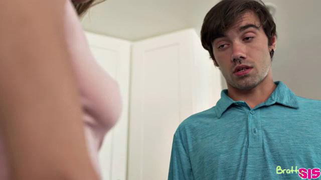 My Stepbrother Helps Me Put A Big Load In The Laundry - S20:E6