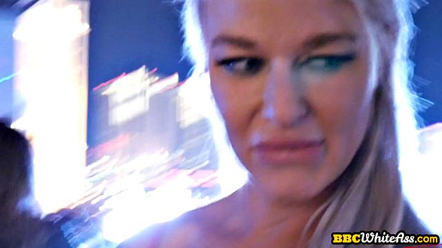 Horny babes smashed in IR threesome