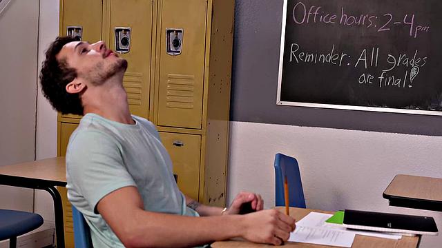 Sexy London River makes Apollo's dream come true!!