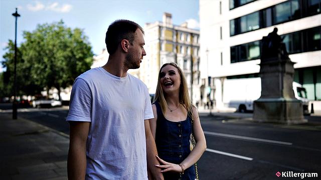 Baby Kxtten принимает в попку и ловит сперму на лицо от Chris Cobalt.