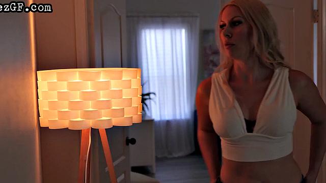 Lesbian 21yo GF pussylicked in 69 by inked MILF