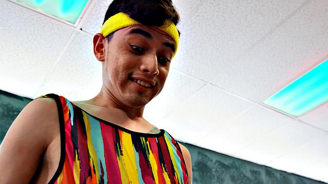 Бренди Лав разрывает зал инструктора по аэробике мощным сексом на все позиции с концовкой на лице от Хуана Локо.