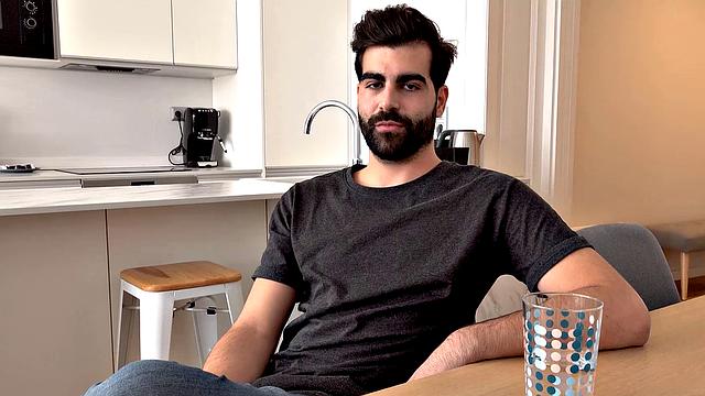 HUNT4K. Hunter resolves conflict with friend by paying for sex with his GF