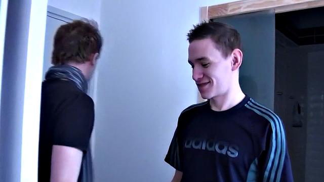 Amateur twink fucked by stud at home after BJ