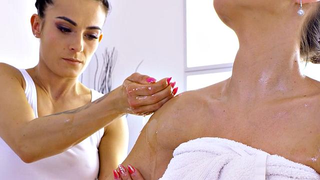 Erotic sapphic massage with babes