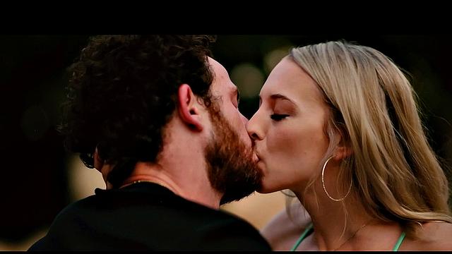 Sexy Couple Sensual Bathroom Romp - EroticaX