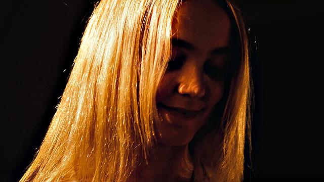 Sexy Couple Sensual Bathroom Romp - EroticaX