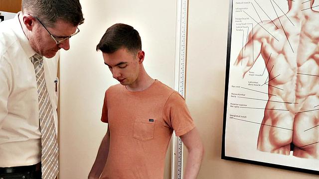 Small twink barebacked by doctor during ultrasound