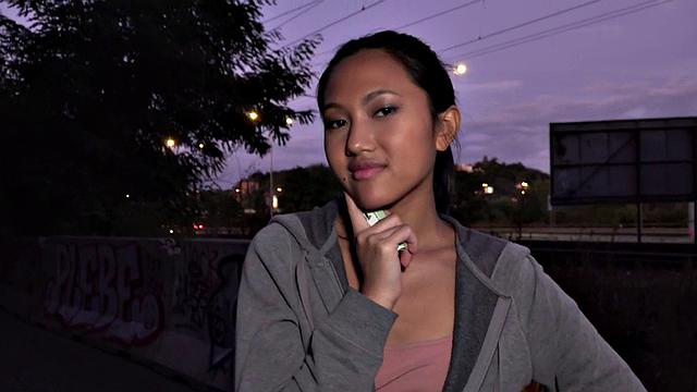 Smallboob Asian beauty pounded for cash before giving head