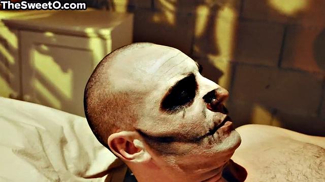 Round booty bae bounces on lover's fat cock