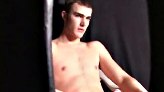 Кристиан Вайлд дрочит, а руки так и не устают - мастер-класс иронии