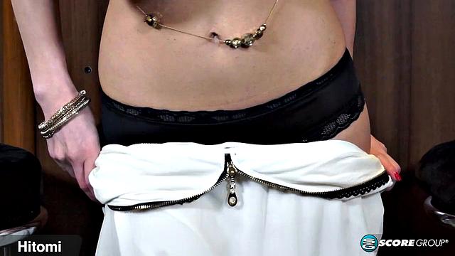 Hitomi's Nipple Lipstick