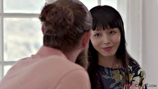 Marica Hase has an intimate session with her teacher