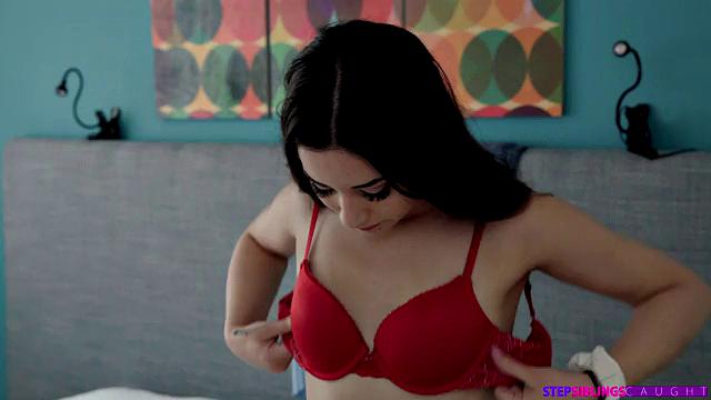 Step Sibling Fall Classic - S11:E2