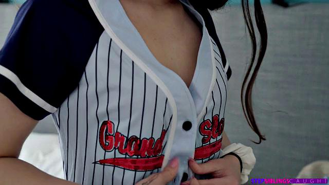 Step Sibling Fall Classic - S11:E2