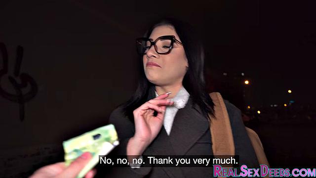 Stunning Bigbooty Babe POV Cockbouncing