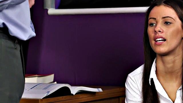 Stunning euro babe sucks before banging in doggystyle