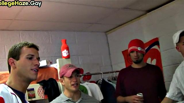 Fraternity newbie goes gay in college dormitory
