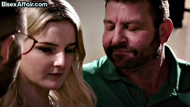 hairycunt 21yo blonde shared in 3way