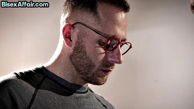 hairycunt 21yo blonde shared in 3way