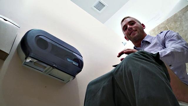 A hot boss pound his hairy cock in the office toilet