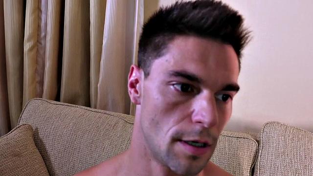 Mesmerized crossdresser in stockings barebacked till cumshot