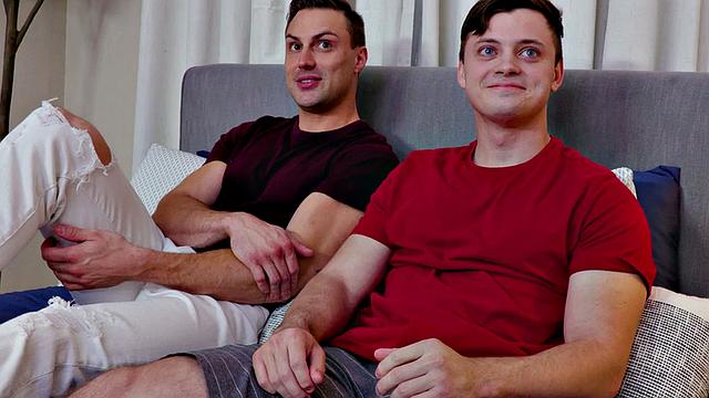 Debut athletic jock sucks and barebacks bottom at casting