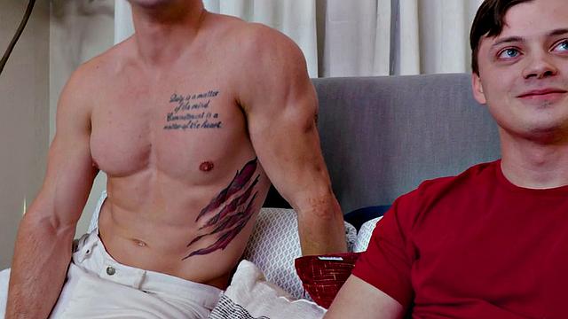 Debut athletic jock sucks and barebacks bottom at casting